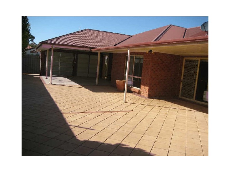 11 Flinders Street, Renmark SA 5341