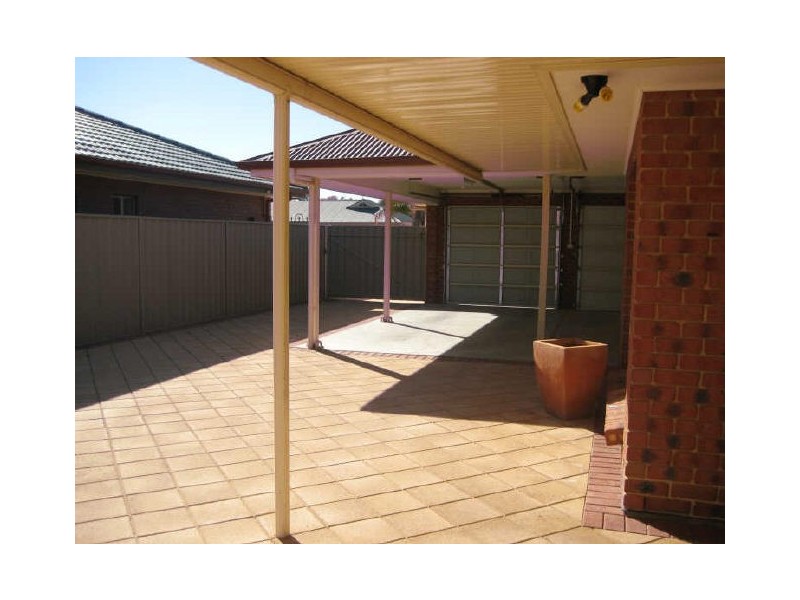 11 Flinders Street, Renmark SA 5341