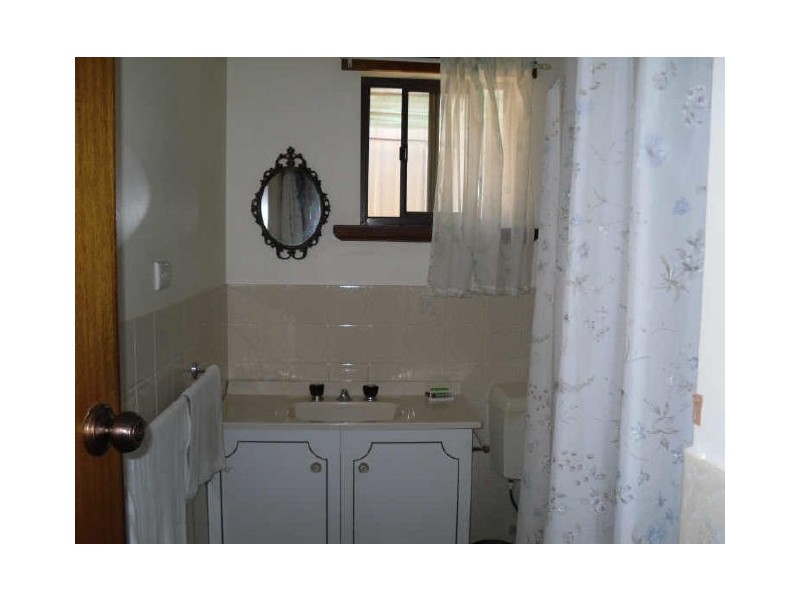 12 Vivian Cock Street, Berri SA 5343