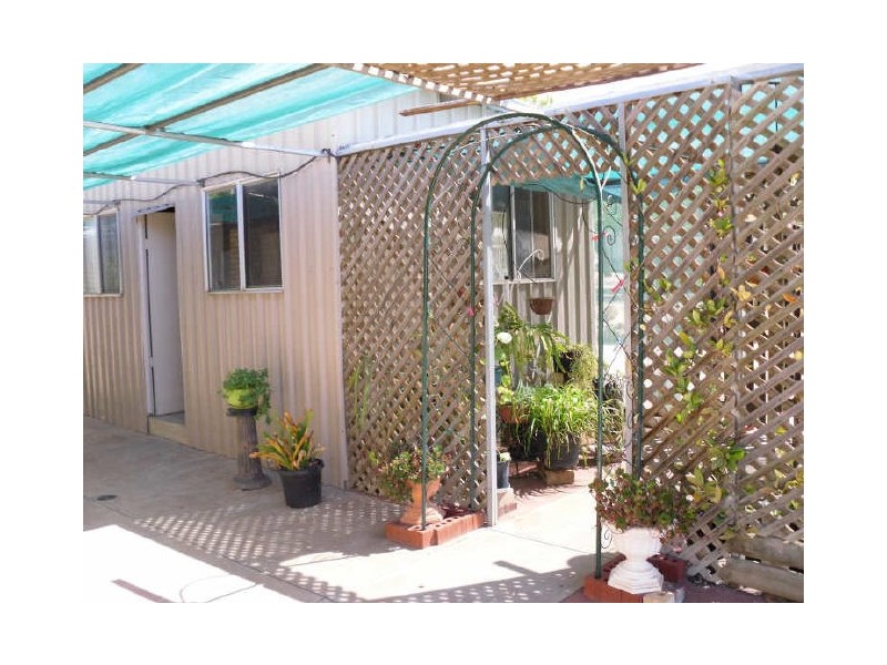 12 Vivian Cock Street, Berri SA 5343