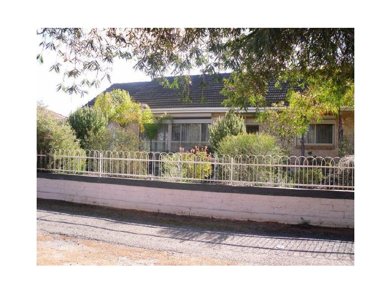 22 Dickerson Street, Barmera SA 5345