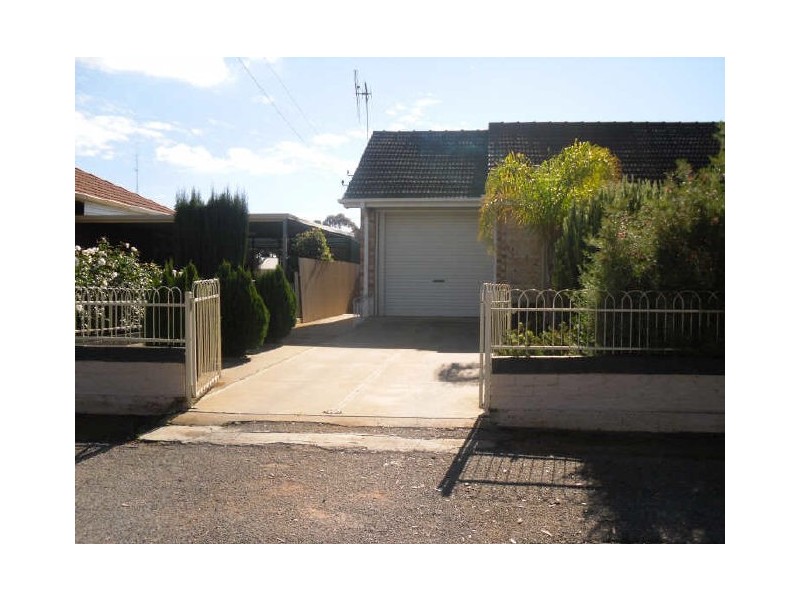 22 Dickerson Street, Barmera SA 5345