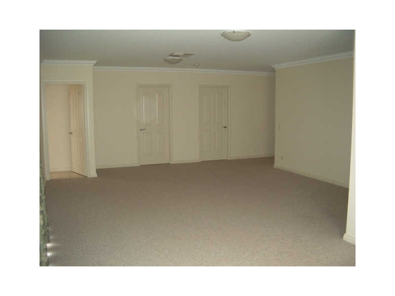 8 Affleck Court, Berri SA 5343