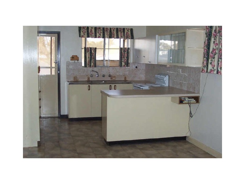 24 Laffer Street, Barmera SA 5345