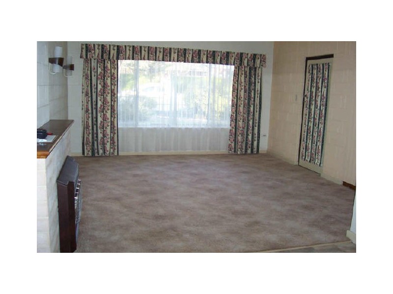 24 Laffer Street, Barmera SA 5345