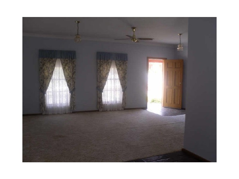 86 Drabsch Street, Loxton SA 5333