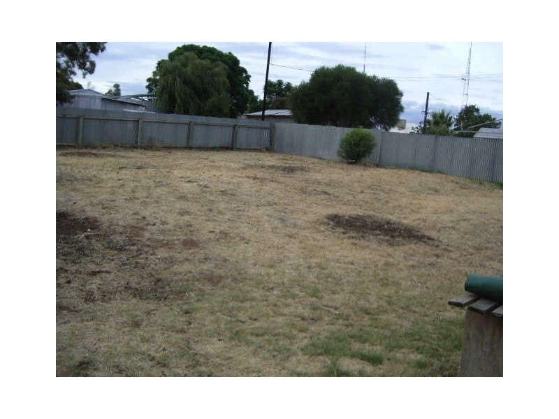 27 Worman Street, Berri SA 5343