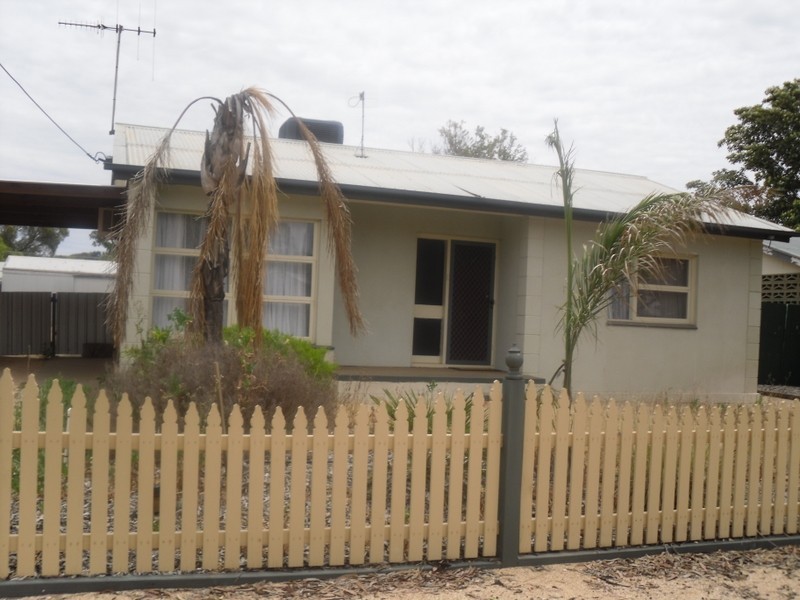 6 Obst Street, Berri SA 5343