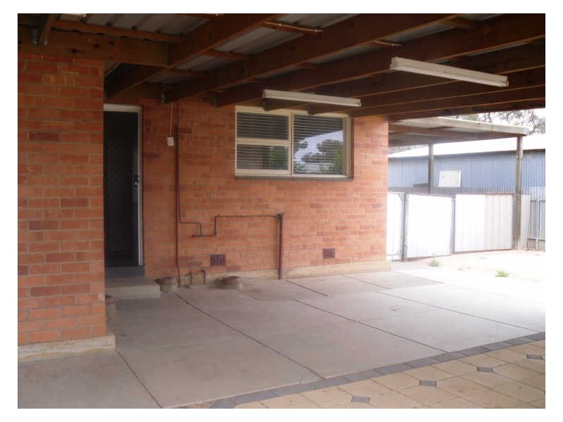 6 Obst Street, Berri SA 5343