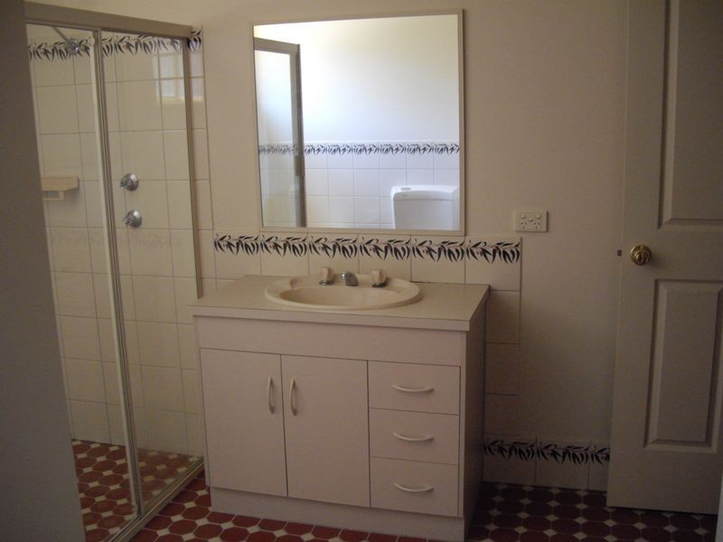 74A & 74B Derrick Street, Berri SA 5343