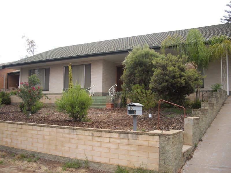 10 Derrick Street, Berri SA 5343