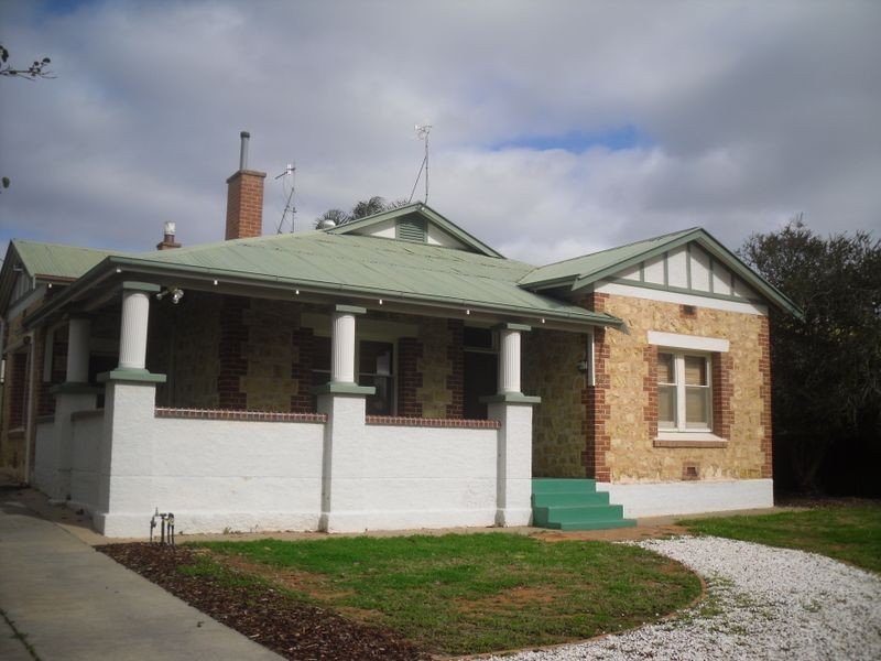 17 Laffer Street, Barmera SA 5345
