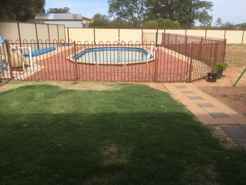 18 French Road, Loxton SA 5333