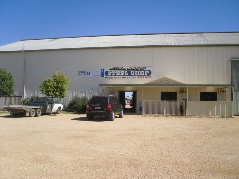 109 Old Sturt Highway, Glossop SA 5344
