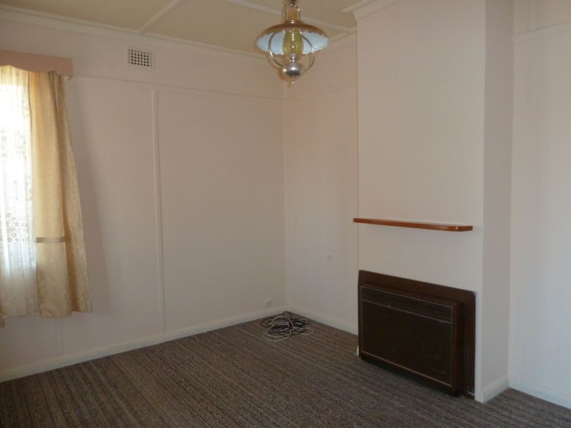 24 Dickerson Street, Barmera SA 5345