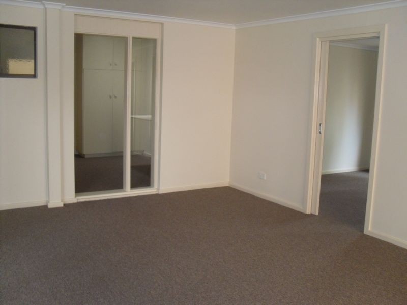 2 Napier Crt, Berri SA 5343