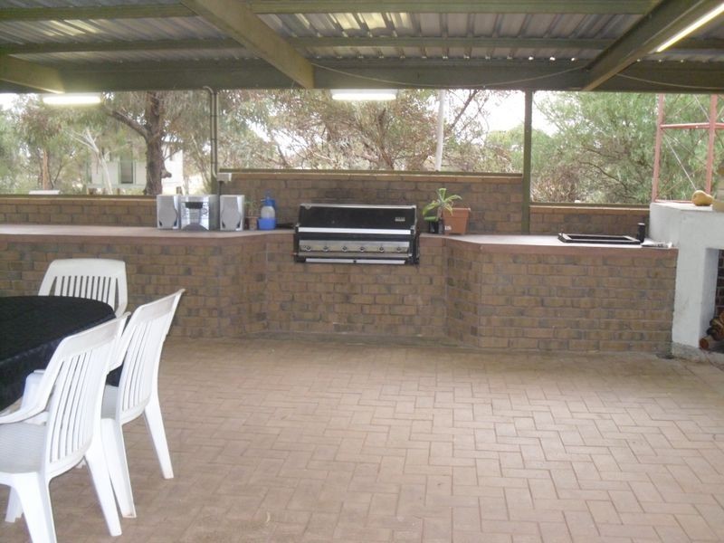 Newton Rd, Berri SA 5343