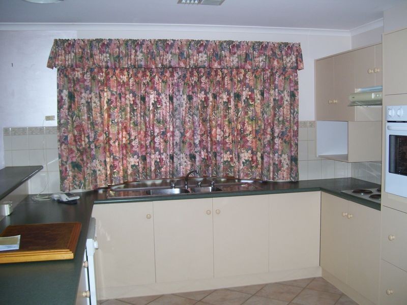 10 Railway Terrace, Renmark SA 5341