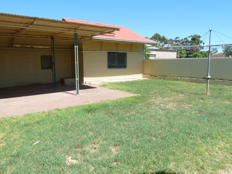 30 Dickerson Street, Barmera SA 5345