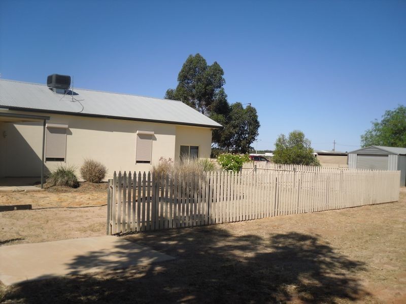 418 Sturt Hwy, Glossop SA 5344