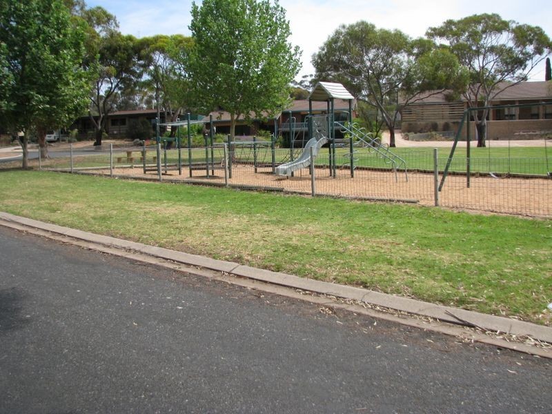 15 Spriggs Street, Berri SA 5343