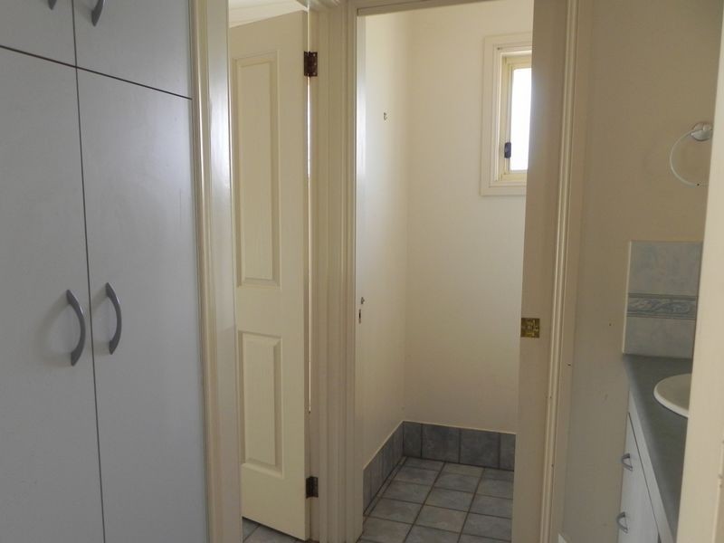 8 Tomlinson Court, Loxton SA 5333