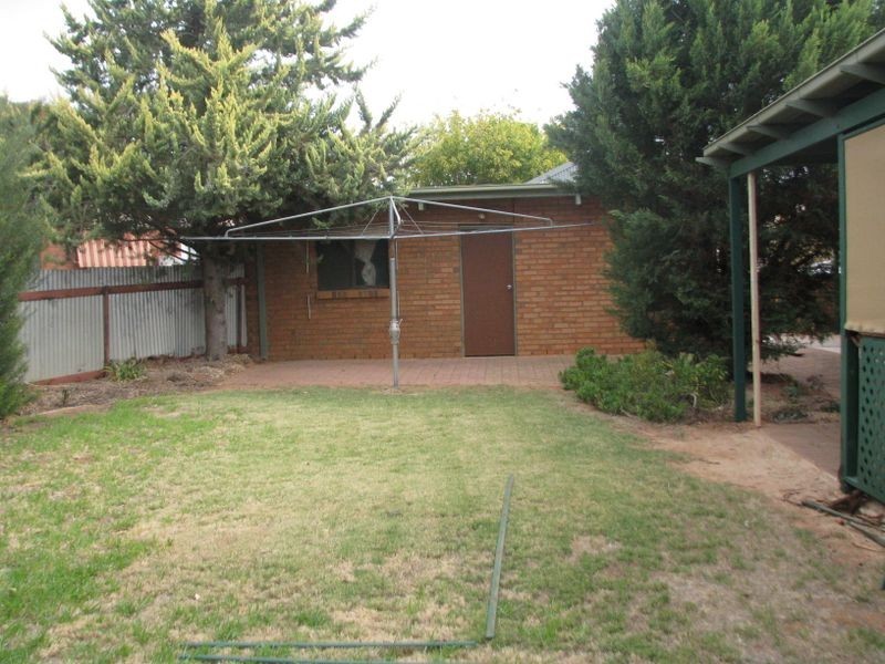 8 Trantalis Court, Loxton SA 5333