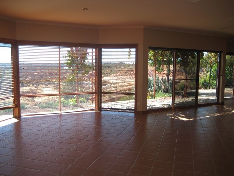 12 Stasinowsky Court, Loxton SA 5333