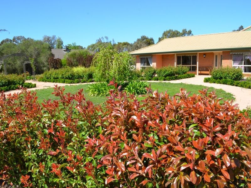 9 Kondoprias Court, Berri SA 5343