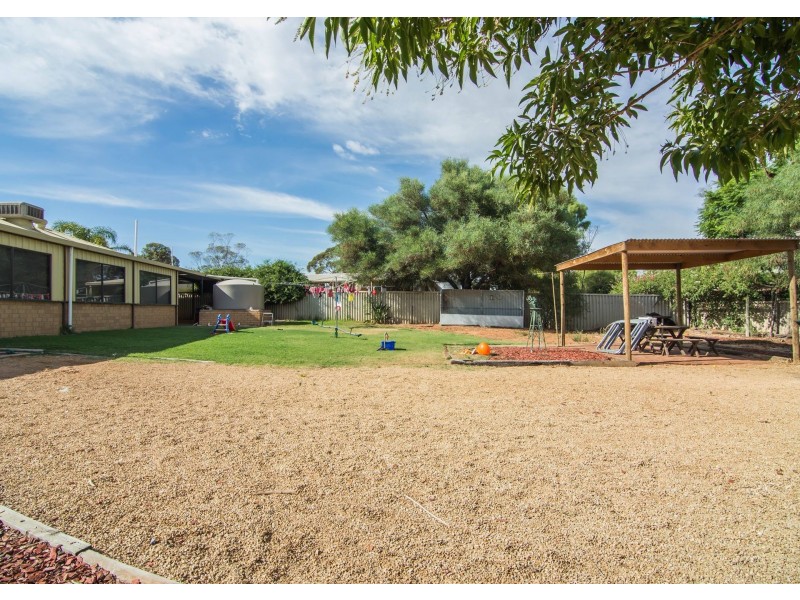 11 Garrard Street, Barmera SA 5345