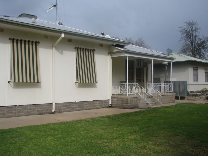 8 Coombe Street, Berri SA 5343