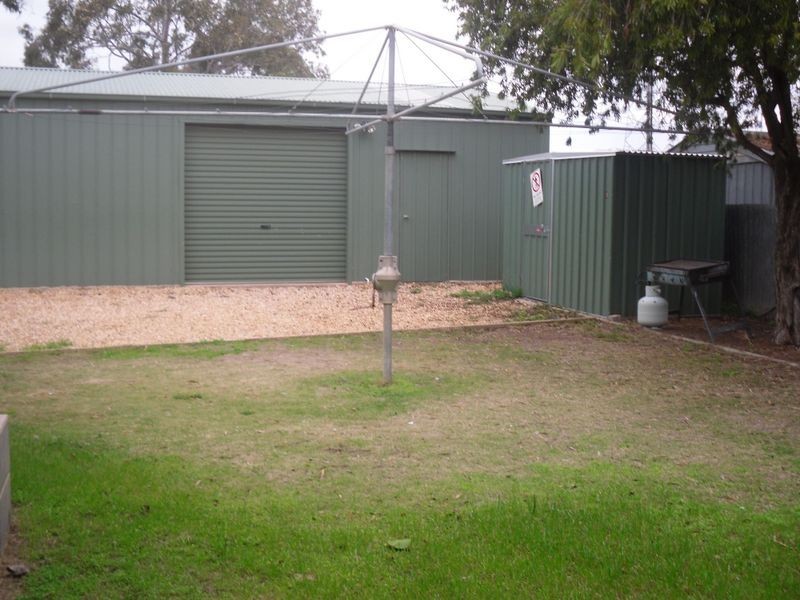 8 Coombe Street, Berri SA 5343