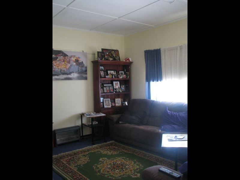 8 Coombe Street, Berri SA 5343