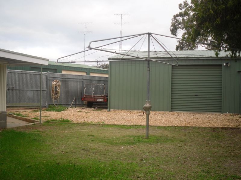 8 Coombe Street, Berri SA 5343