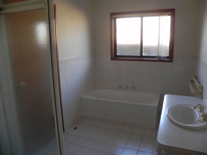 17 Phillips Road, Berri SA 5343