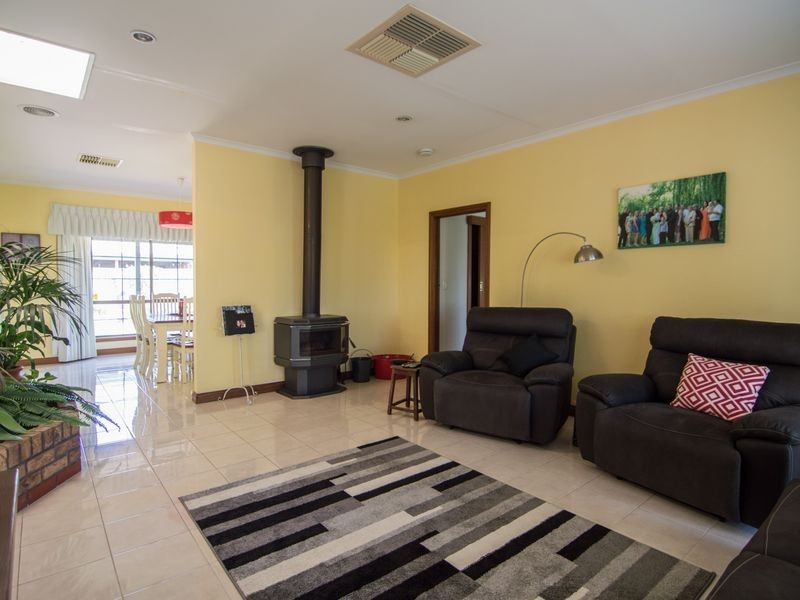 8 Berriview Court, Berri SA 5343