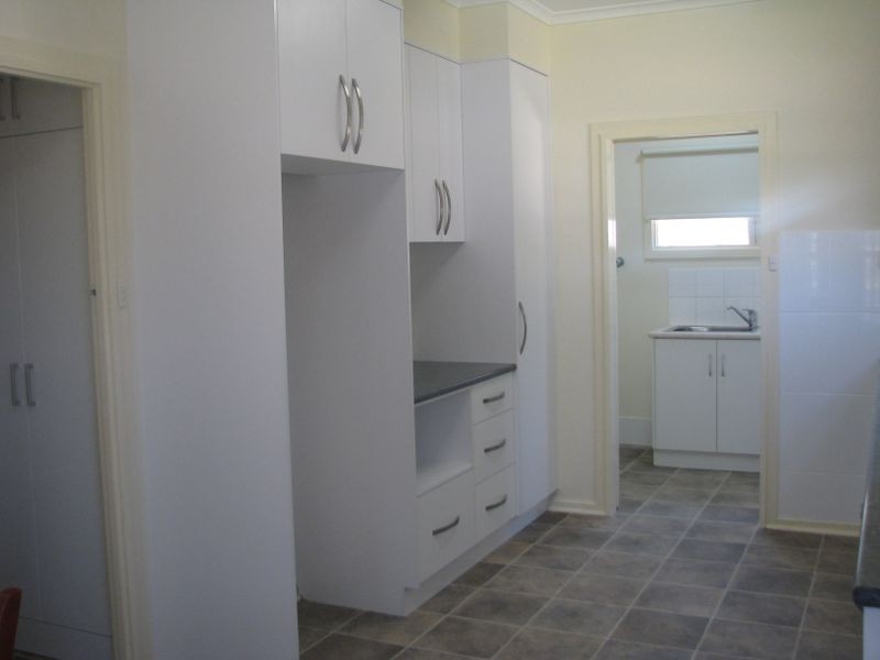 15 Pine Ave, Loxton SA 5333