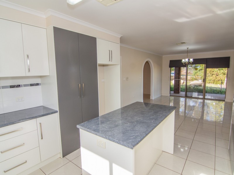 10 Quast Road, Loxton SA 5333