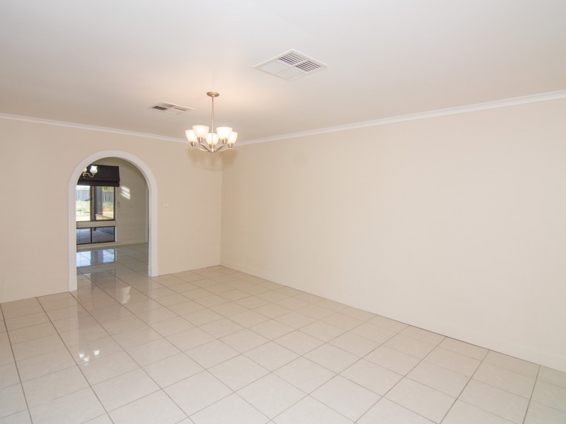 10 Quast Road, Loxton SA 5333