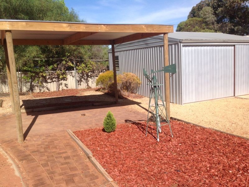 11 Garrard Street, Barmera SA 5345