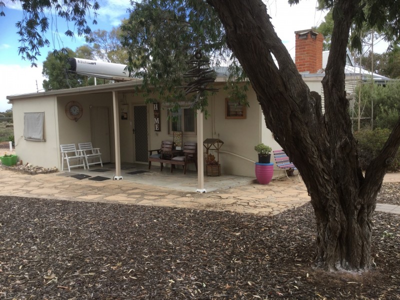 38 Clarke Road, Berri SA 5343