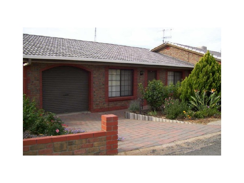 2/2 STURT STREET, Barmera SA 5345