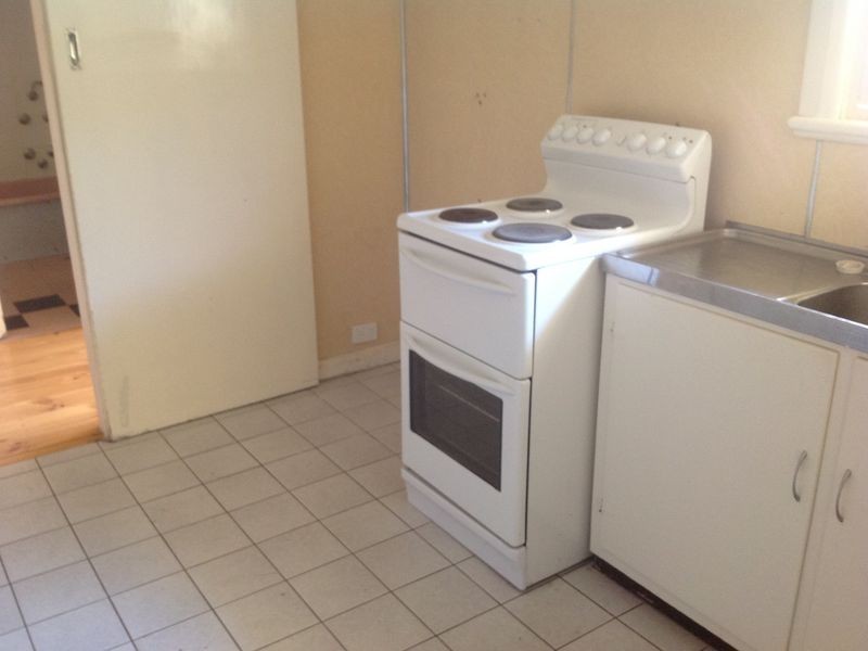 8 Clark Street, Berri SA 5343