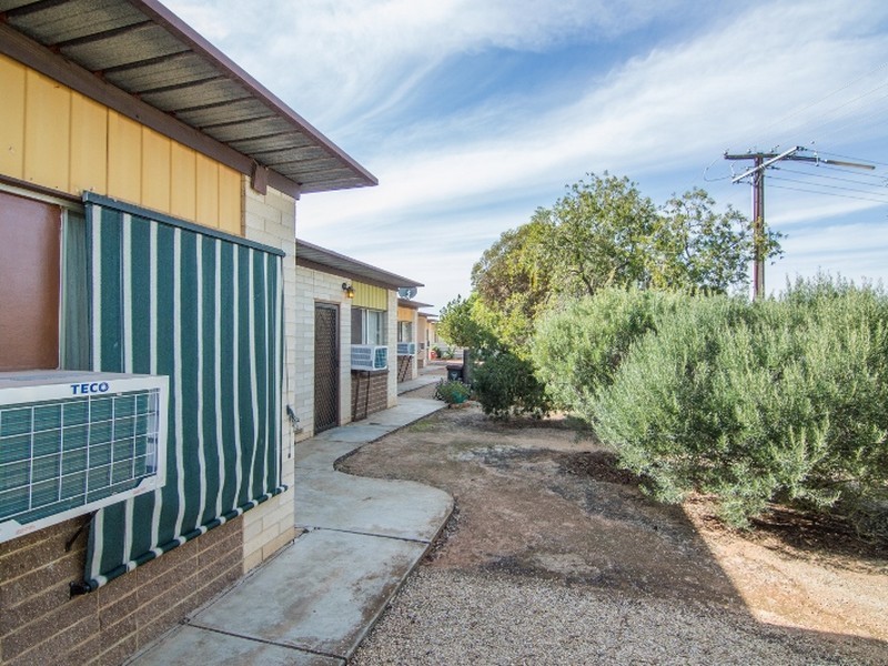 40 First Street, Loxton SA 5333