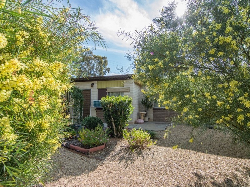 40 First Street, Loxton SA 5333