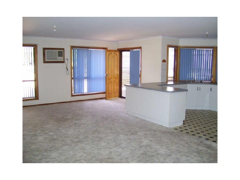 76 POWELL STREET, Berri SA 5343