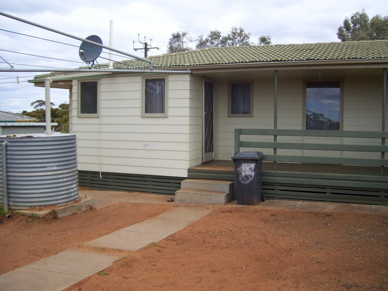 6 Jones Street, Berri SA 5343