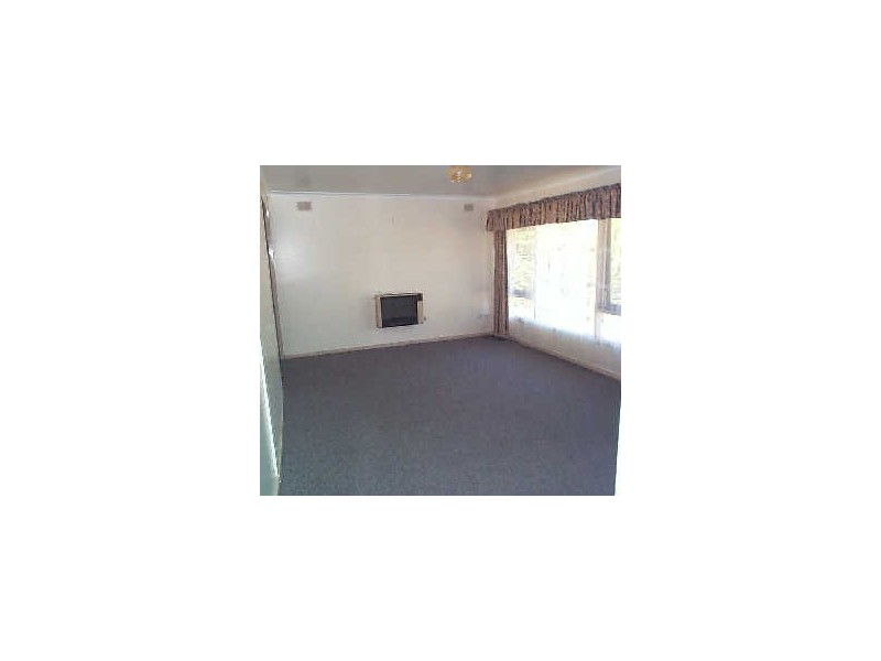 13 Roberts Street, Berri SA 5343