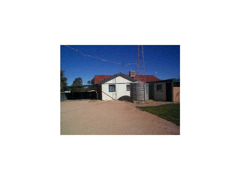 13 Roberts Street, Berri SA 5343