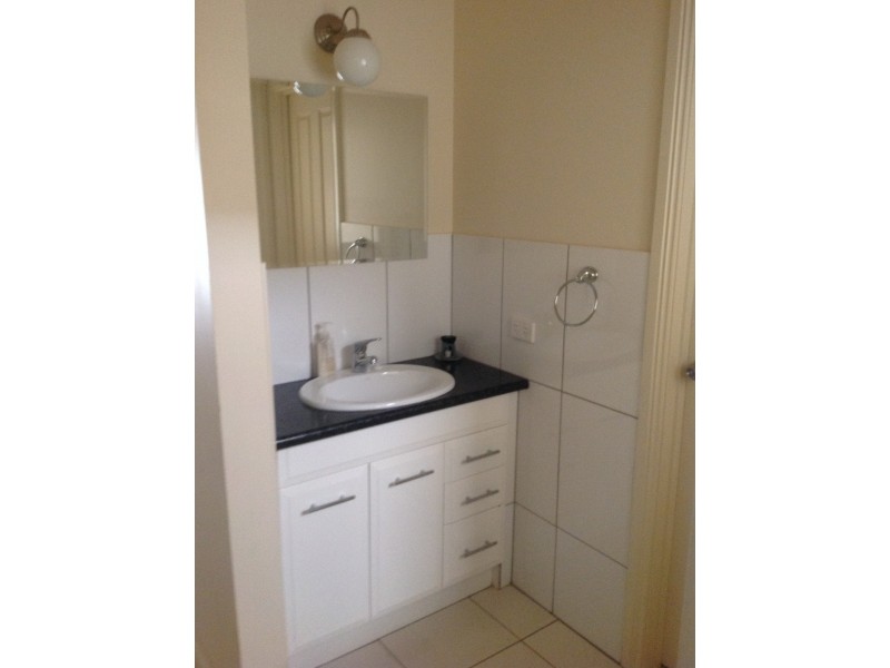 Unit 2/11 Malaga Terrace, Berri SA 5343